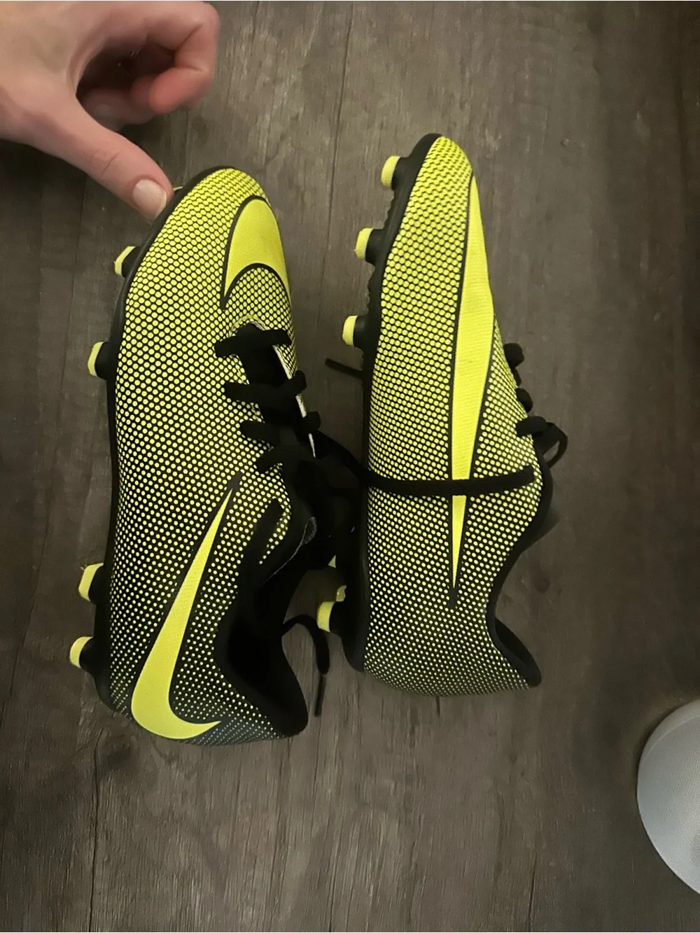Nike Kids Neon Yellow & Black Soccer Cleats